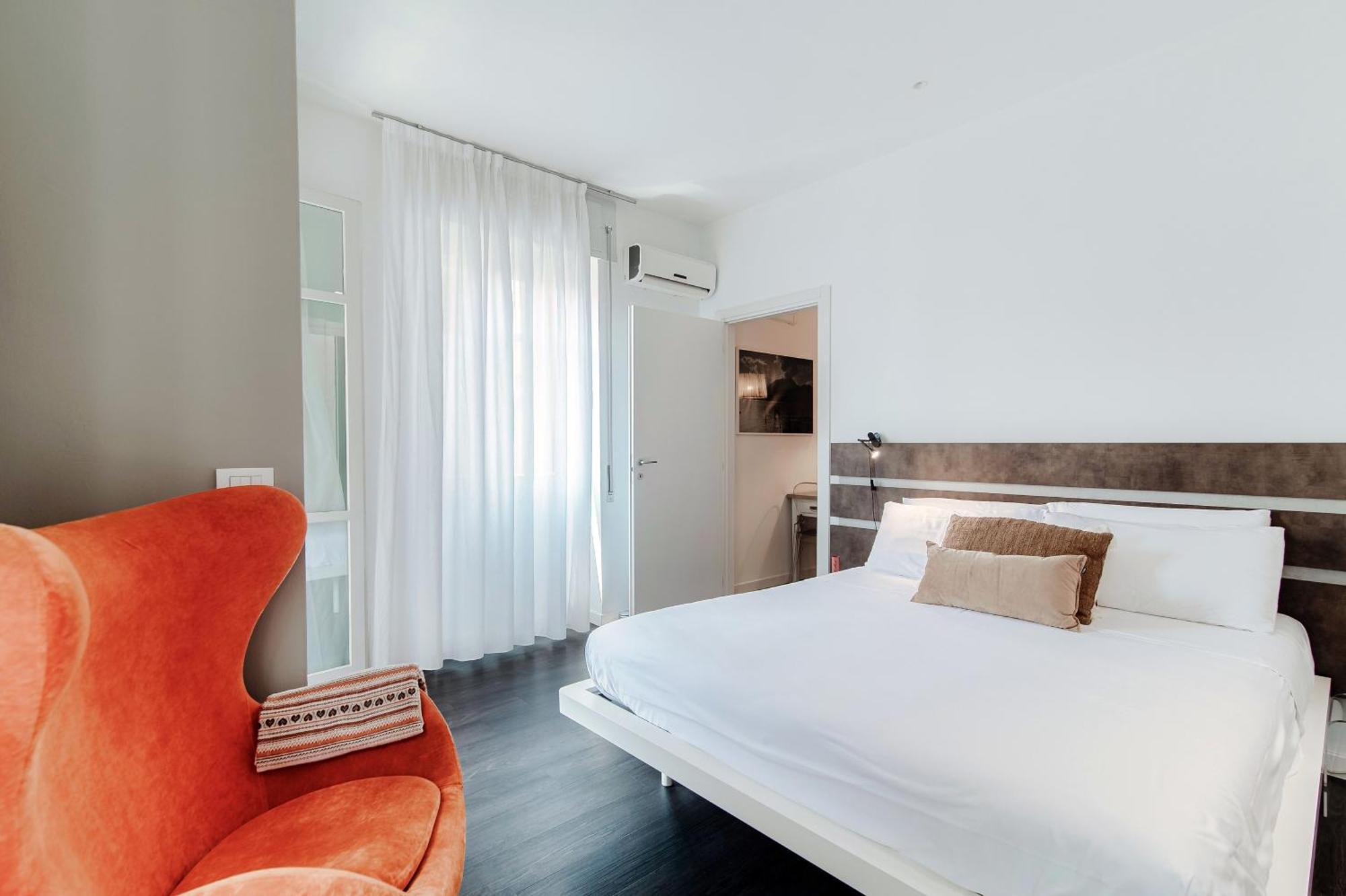 Rezzonico Suites - By MyhomeinКомо Экстерьер фото